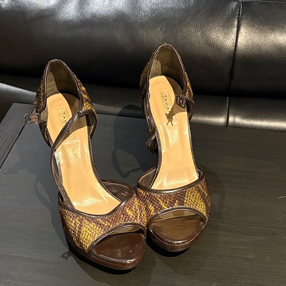 Elegant Tahari Brown and Green-Tan Women Shoes